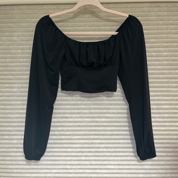 Black long sleeve crop top size xs - Picture 1 of 4